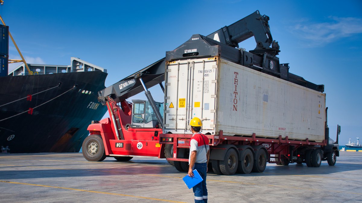 Labor.- Las exportaciones y las importaciones no se verán afectadas el jueves 18 y viernes 19 de abril de 2024, dice Senae.
