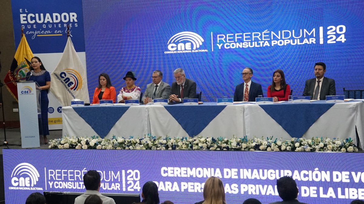 Ceremonia de Inauguración del voto de personas privadas de la libertad en el auditorio del Consejo Nacional Electoral (CNE).