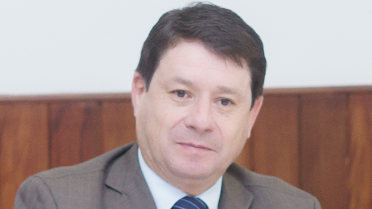 Albornoz fue ministro del ramo entre 2012 y 2016 y salió de la institución para buscar una curul en la Asamblea Nacional.