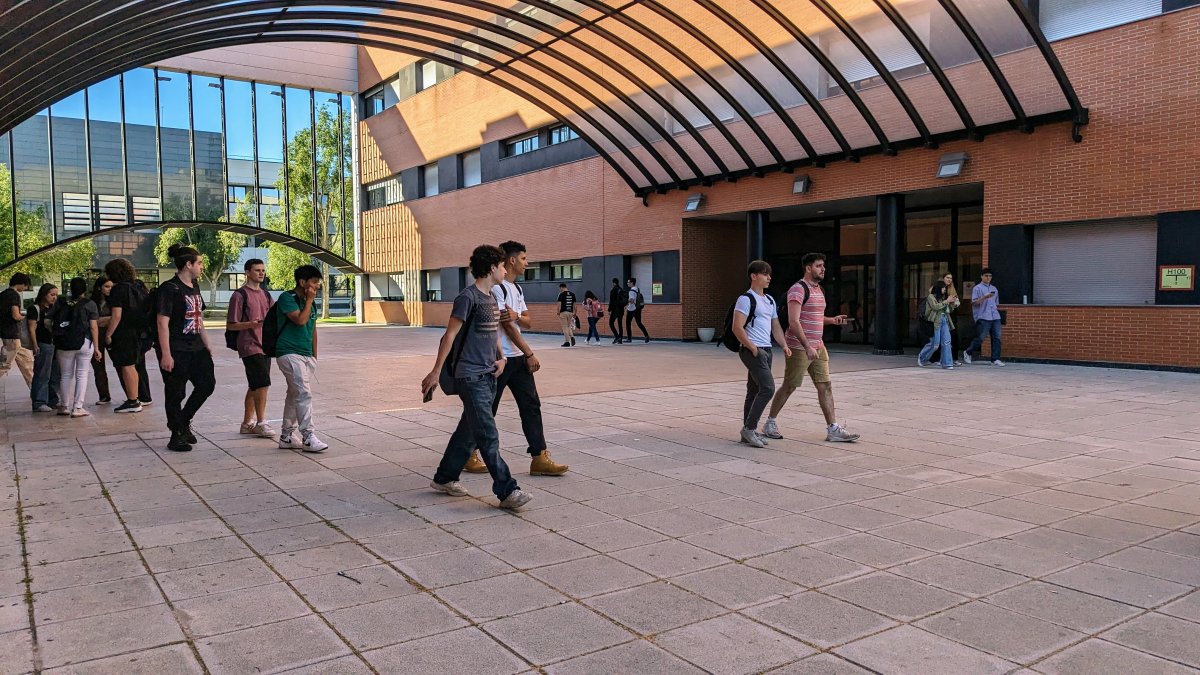 Elección. España es un destino preferido por muchos latinoamericanos que buscan nuevas oportunidades.