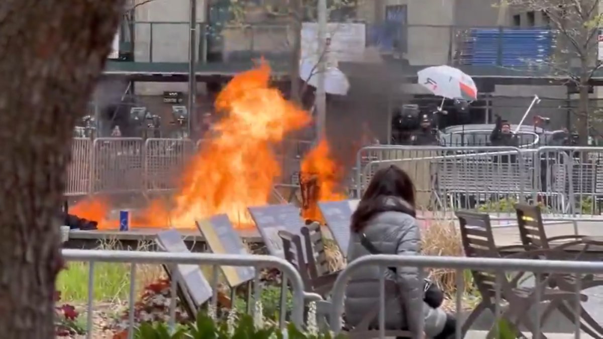 Se desconocen las causas del incidente, que se produjo mientras se acababa de completar la selección del jurado suplente.
