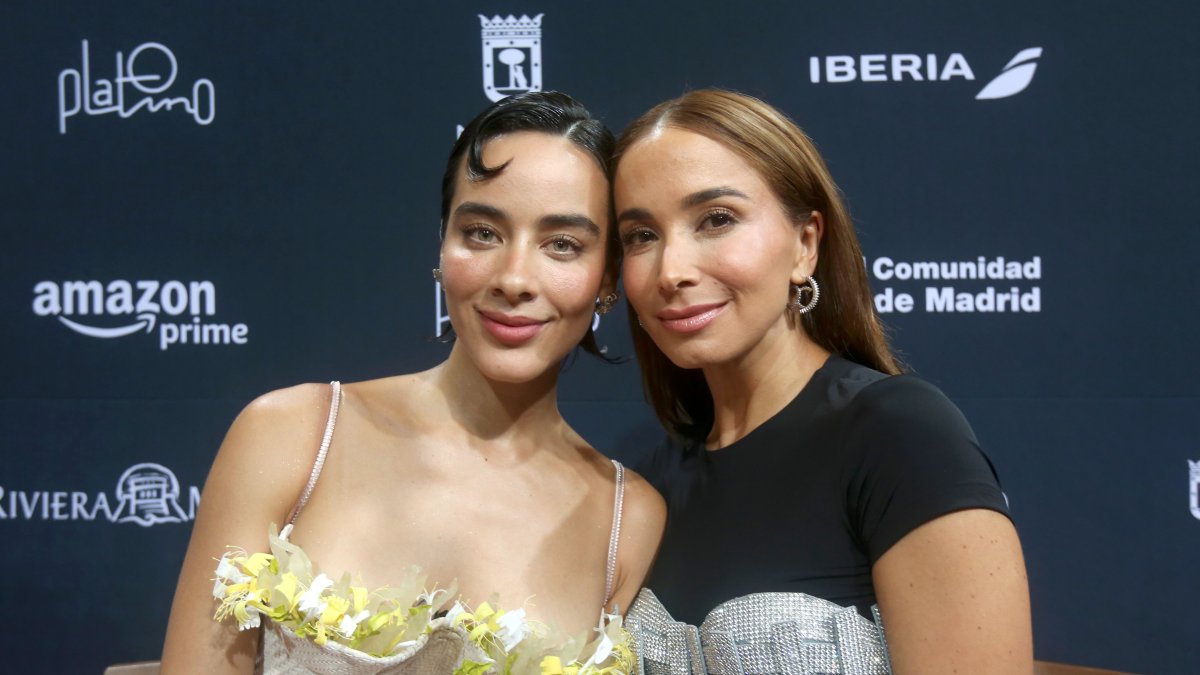 Esmeralda Pimentel y Majida Issa