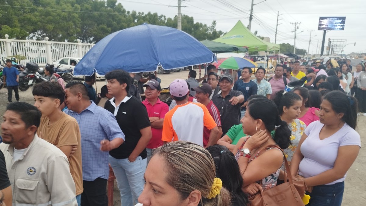 Una leve llovizna sorprendió a los peninsulares en esta jornada electoral