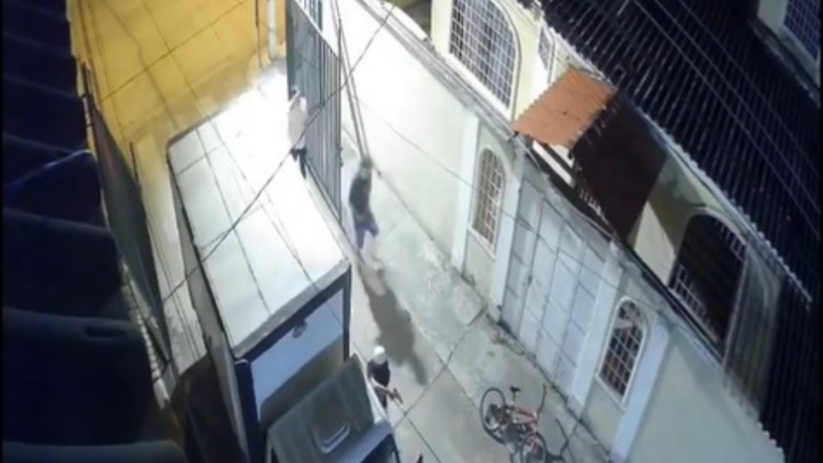 Los asaltantes quedaron expuestos en un video que se difundió en redes sociales