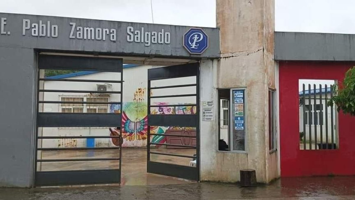 El colegio Pablo Zamora fue inhabilitado para ir a votar, por el estado en el que se encontraba el sitio. 