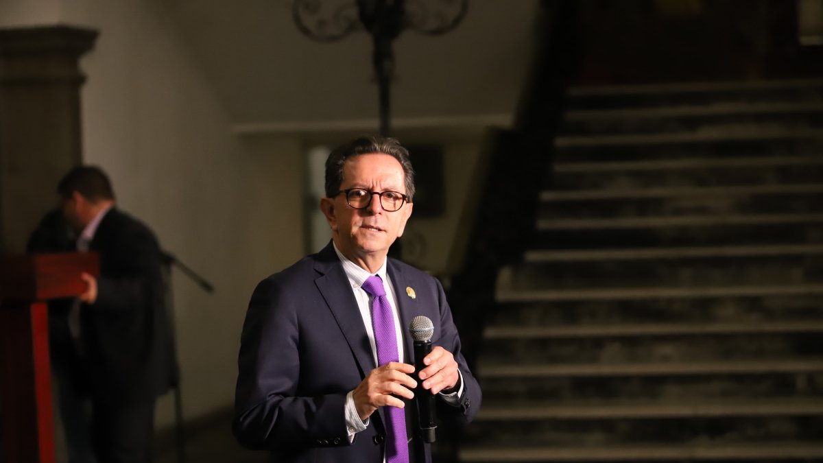 El secretario de Comunicación de la Presidencia, Roberto Izurieta, manifestó la decisión del Gobierno.