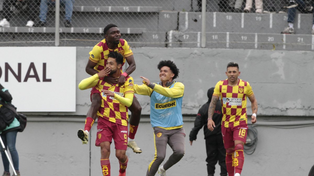 Aucas es líder de la primera etapa de la LigaPro gracias a seis victorias, dos empates y tan solo una derrota.