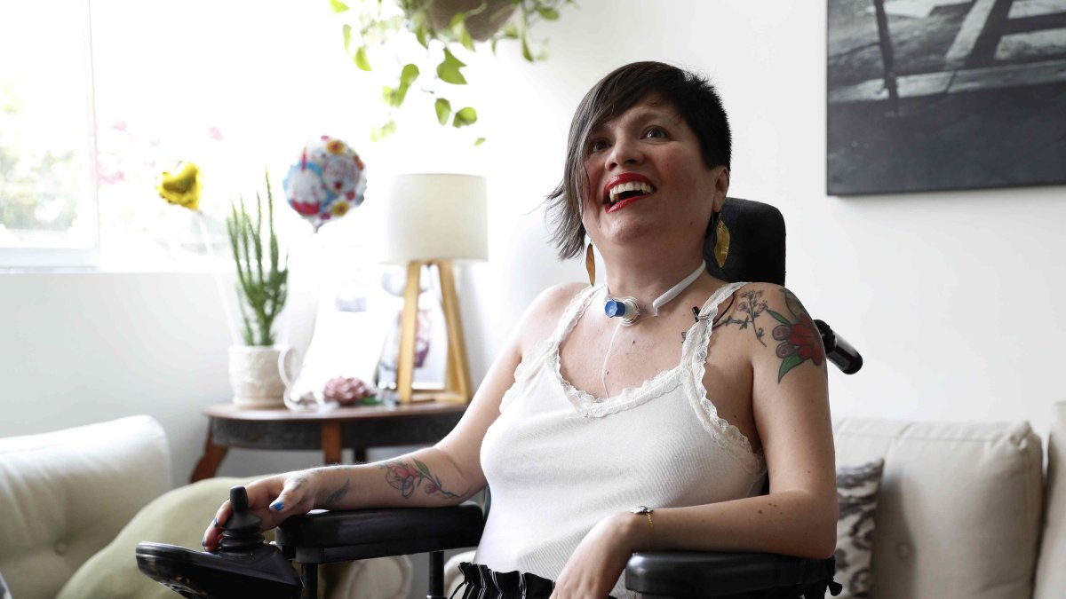 Estrada sufría polimiositis y estuvo atada a un respirador artificial