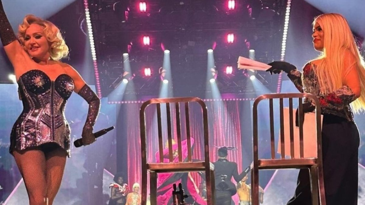 Madonna y Wendy Guevara durante uno de los shows de la Reina del Pop en Ciudad de México