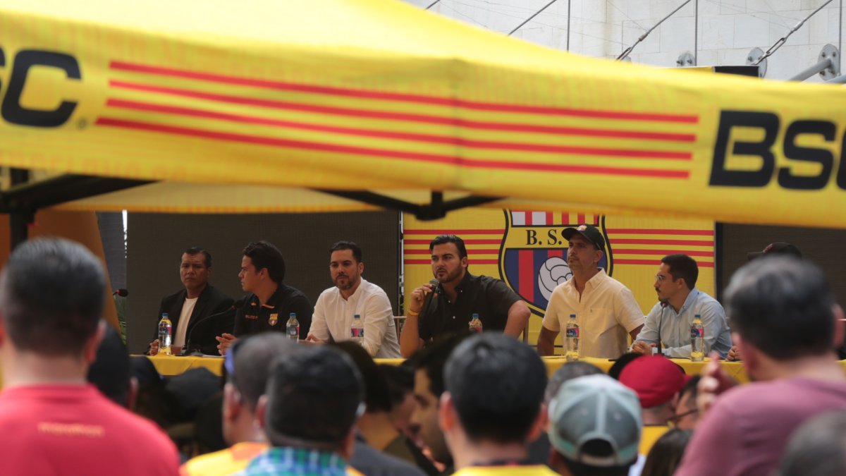 Las elecciones para presidente de Barcelona se realizarán el 8 de mayo.