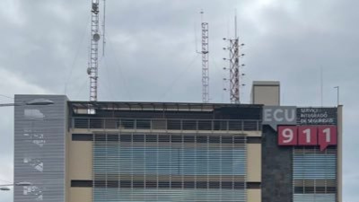 El coordinador zonal del ECU-911 fue separado de la institución tras acusación de supuesto acoso sexual a una funcionaria.