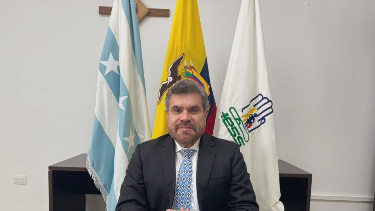 El médico cirujano Humberto Marengo Gallardo asumió el cargo de gerente general del Hospital Teodoro Maldonado Carbo el 25 de abril de 2024.