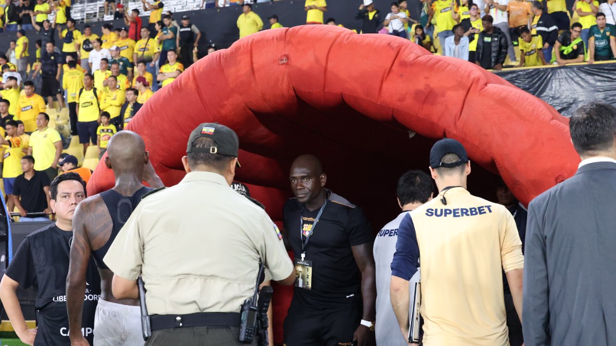 Segundo Castillo regresa a dirigir a Barcelona ante Emelec en el Capwell.