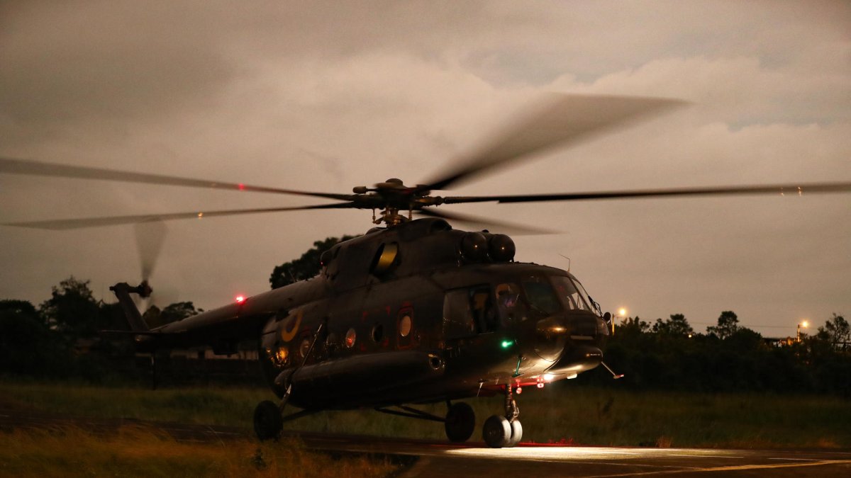 Fotografía de archivo de un helicóptero en Santo Domingo (Ecuador).