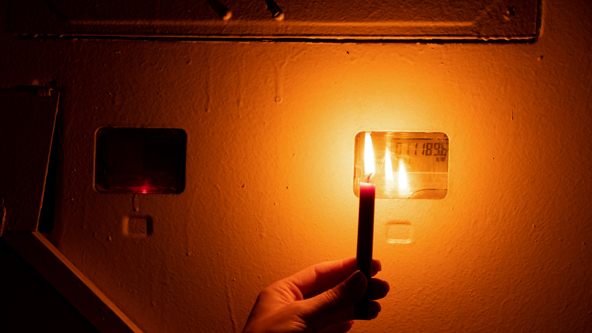 Referencial. Quito, al igual que otras ciudades del país, está sufriendo cortes de energía.