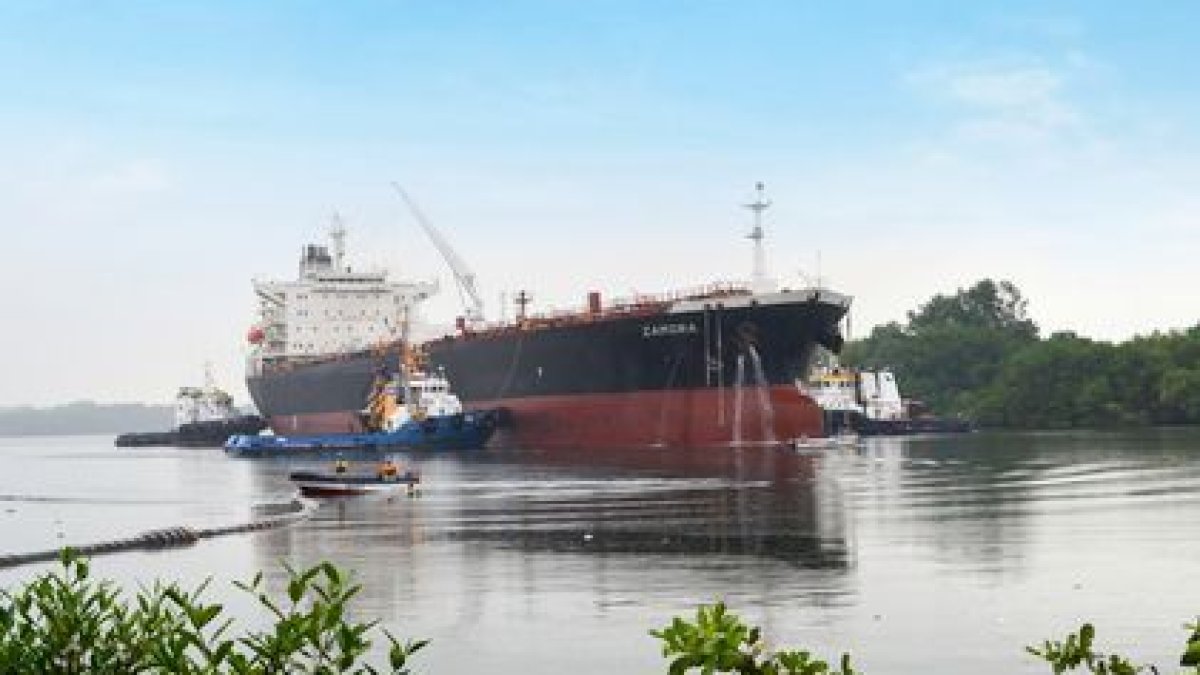 Nave.- Uno de las embarcaciones que llevan el petróleo ecuatoriano.