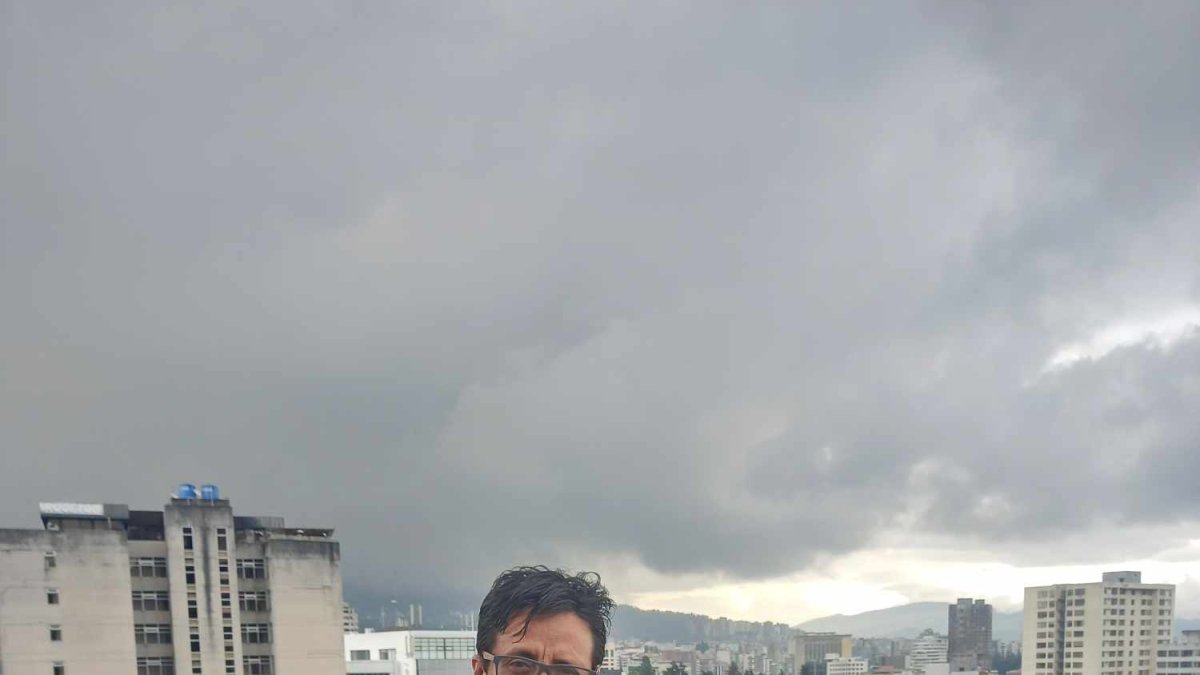 Personaje.- El dramaturgo y dibujante Fabián Patinho.