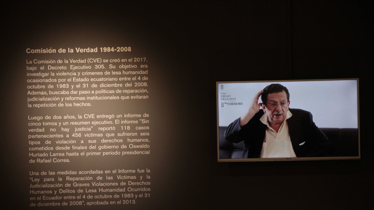 Entre otros errores en la muestra se señala que la Comisión de la Verdad se creó en 2017, cuando se la conformó en el 2007.