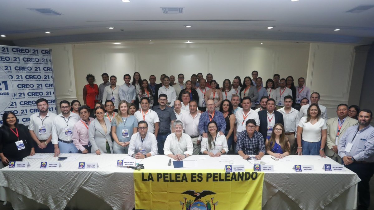 Guillermo Lasso encabezó la asamblea nacional de CREO que se efectuó la noche del 27 de abril de 2024.