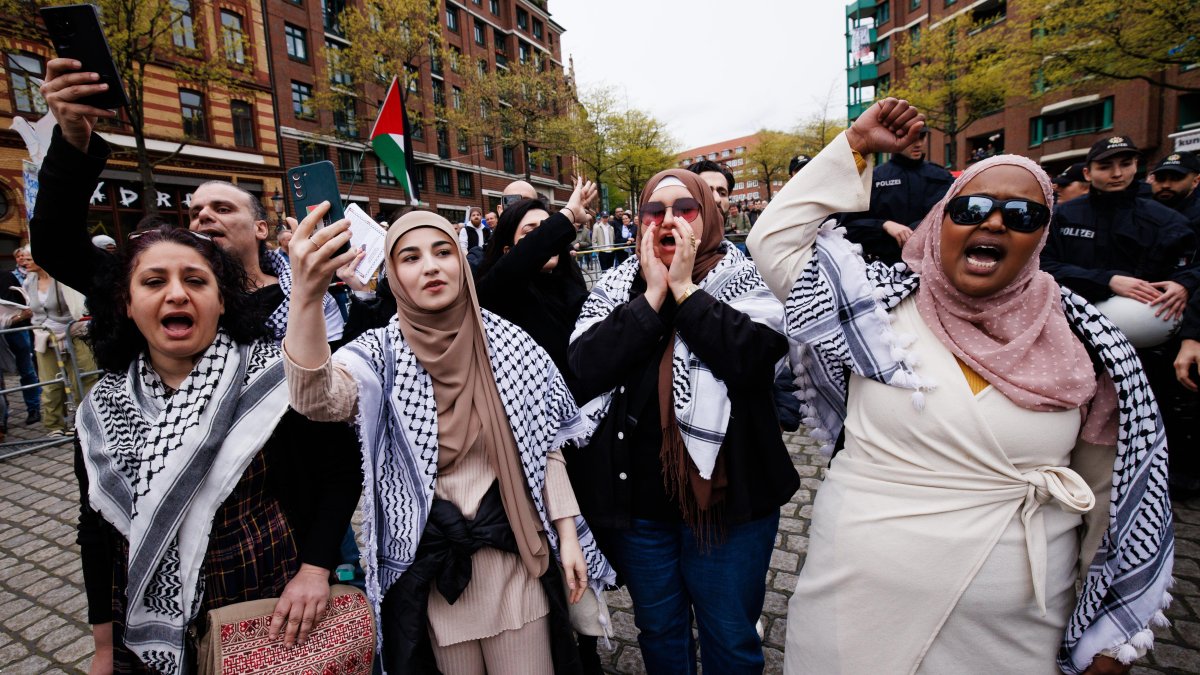 Más de mil personas salieron a las calles a manifestar