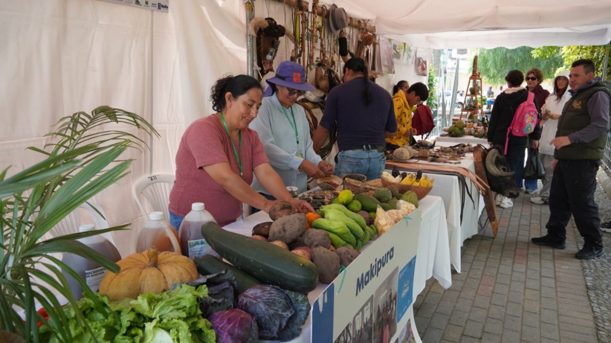 la feria les brinda la oportunidad de dar a conocer cada una de las parroquias de la Ruta Escondida.