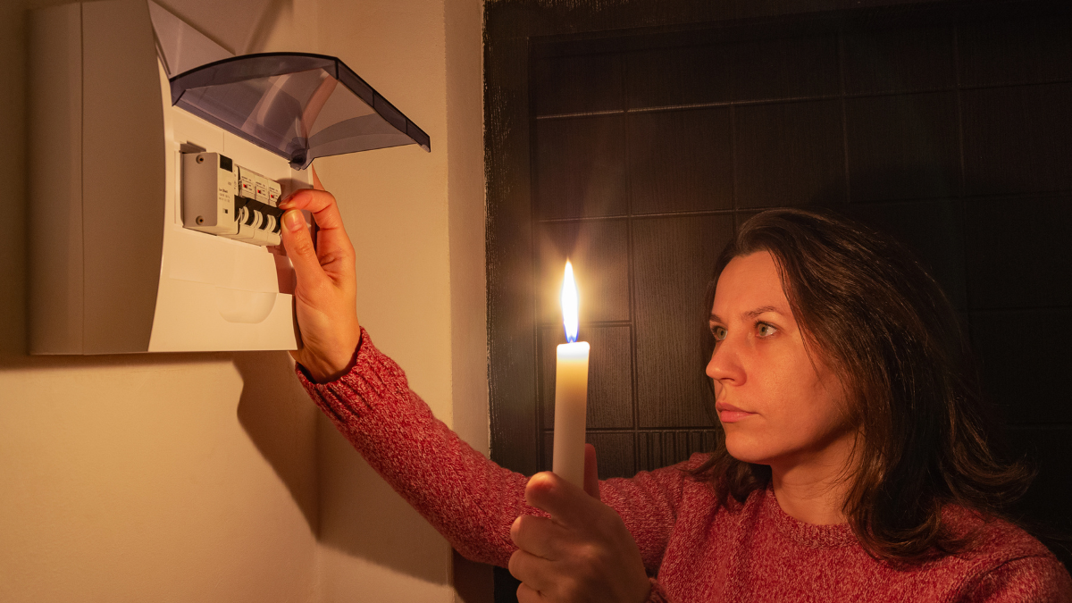 Referencial. Quito, al igual que otras ciudades del país, está sufriendo cortes de energía.