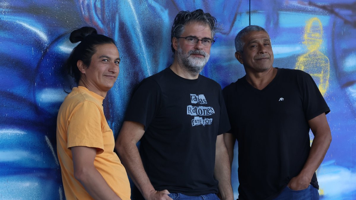 Marco Bustos, Sebastián Cordero y Carlos Valencia continúan la historia de 'Ratas, ratones y rateros', en el teatro.