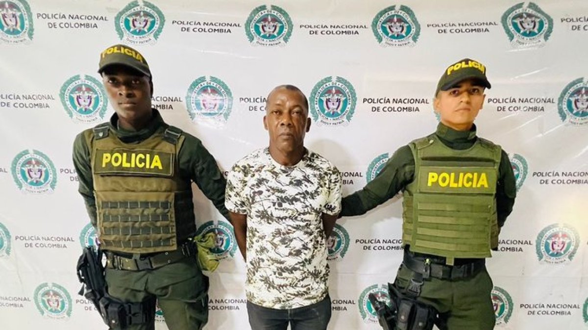 El detenido fue presentado por la autoridades.