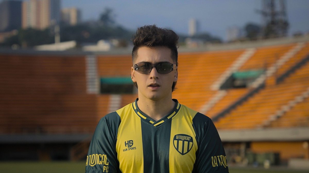 Jandino tiene 27 años.