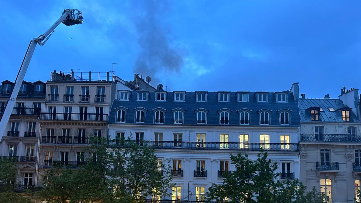 Tres personas fallecieron esta madrugada en el incendio de un inmueble situado en el distrito 2 de París.