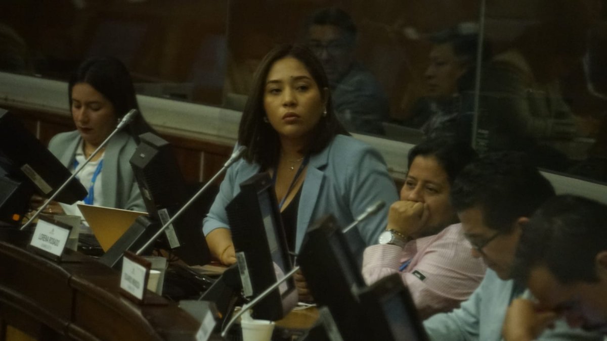 En el Pleno aún se desarrolla el debate, aún no se somete a votación la moción de Saca.