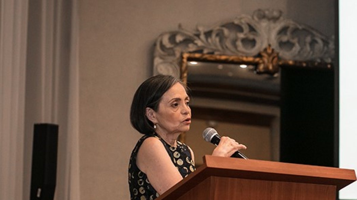 La economista Ana Delgado Cedeño. directora ejecutiva y representante legal de la ACHPE.