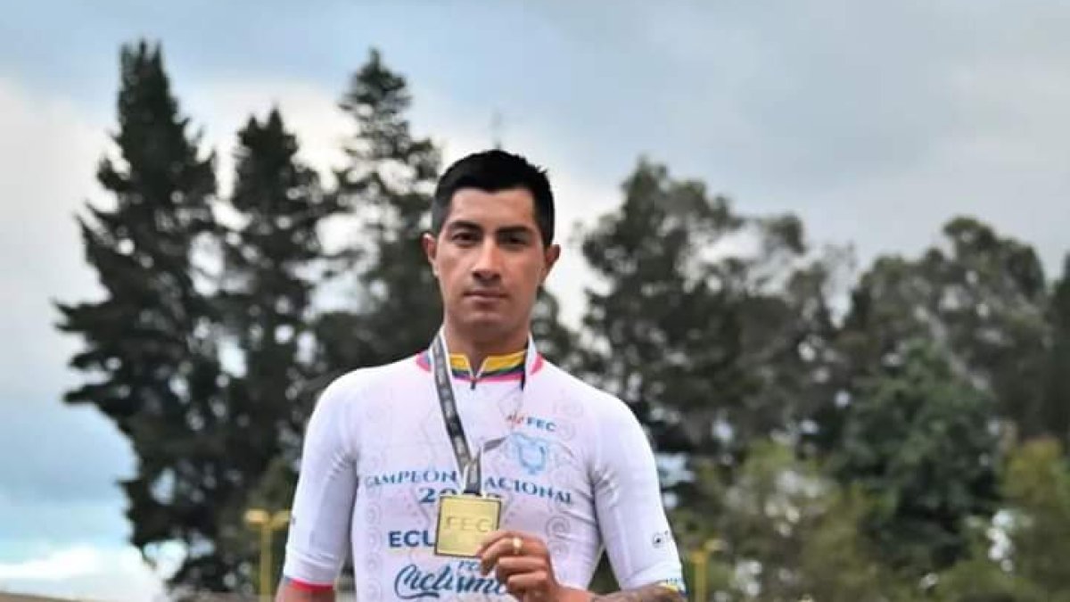 Jorge Luis Montenegro, carchense de 35 años, tuvo actividad destacada en el ciclismo ecuatoriano por alrededor de 2 décadas. Hoy está fuera de toda competencia.