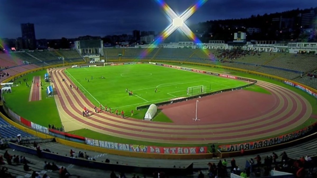 El paso del tiempo le va ganando al estadio Atahualpa que va perdiendo espacio en el fútbol local e internacional.