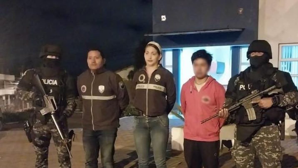 Policía detiene a dos presuntos implicados en un delito de pornografía infantil.