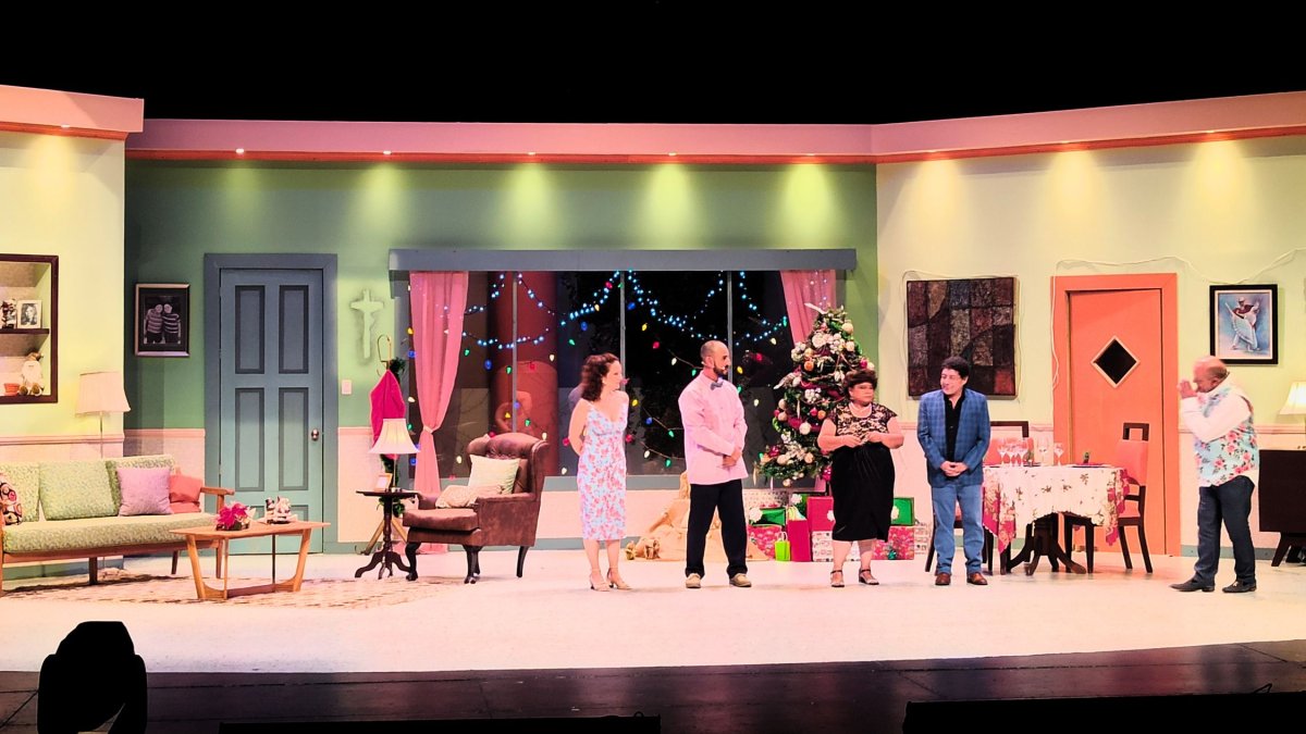 Presentación de Mi madre, mi novia y yo en el Teatro Sánchez Aguilar.