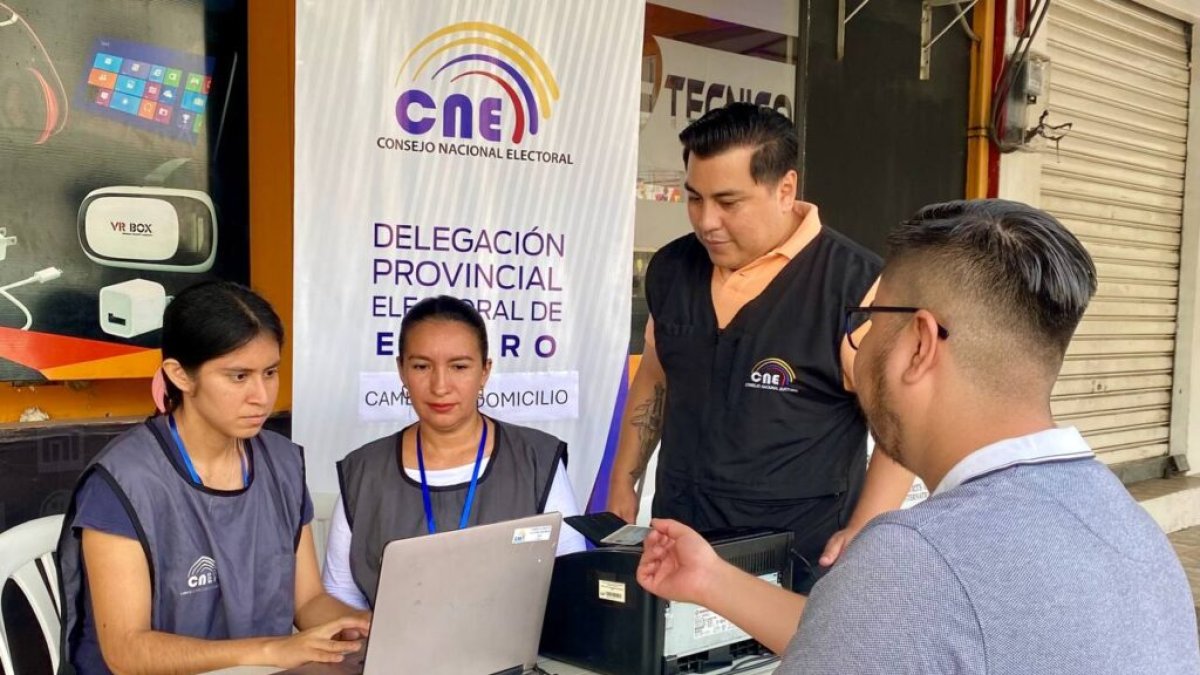 Los ciudadanos interesados en hacer el cambio de domicilio deben tener a mano su cédula, pasaporte o ID consular.