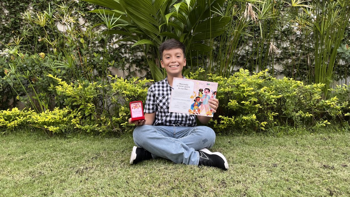 Galardón. Miguel Villavicencio, de 11 años, fue uno de los 20 ganadores. Su texto fue escogido por reconocidos escritores internacionales.