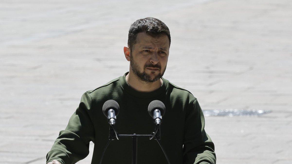 El presidente ucraniano, Volodímir Zelenksi, forma parte de la lista de busca y captura de Rusia.