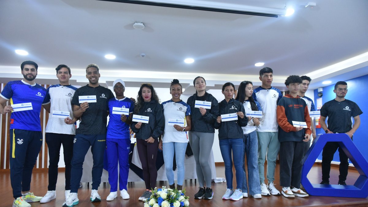 Algunos de los deportistas que forman parte del Team Andalucía.