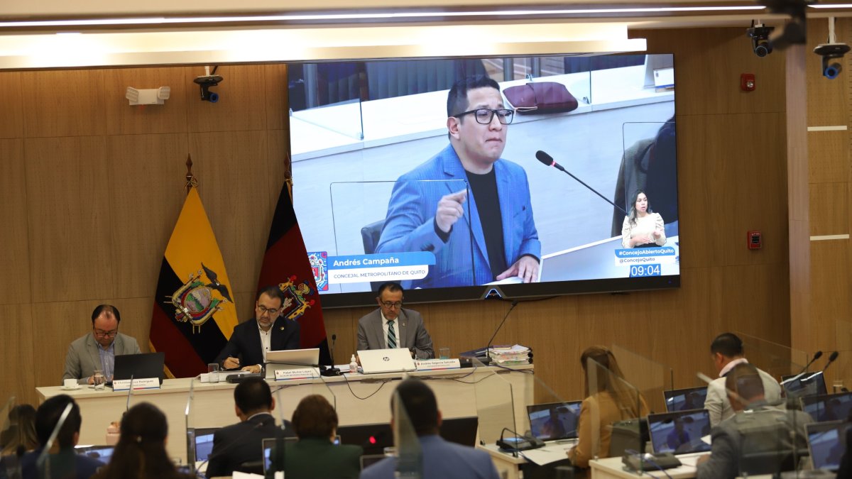 El 7 de mayo el gerente del Metro presentó el informe de funcionamiento ante el Concejo.