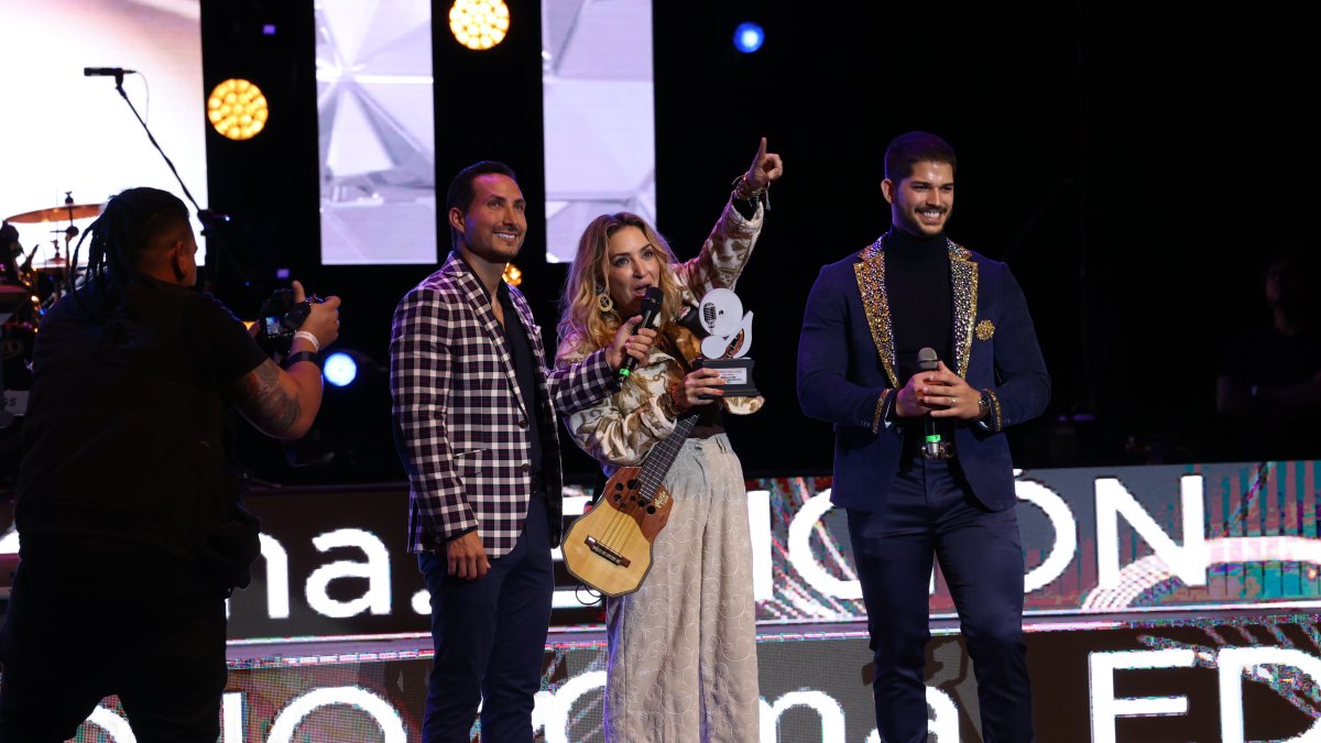 Digan lo que digan, La pregunta de cajón, Lo que te daría y A besos fueron las canciones que interpretó Mirella Cesa