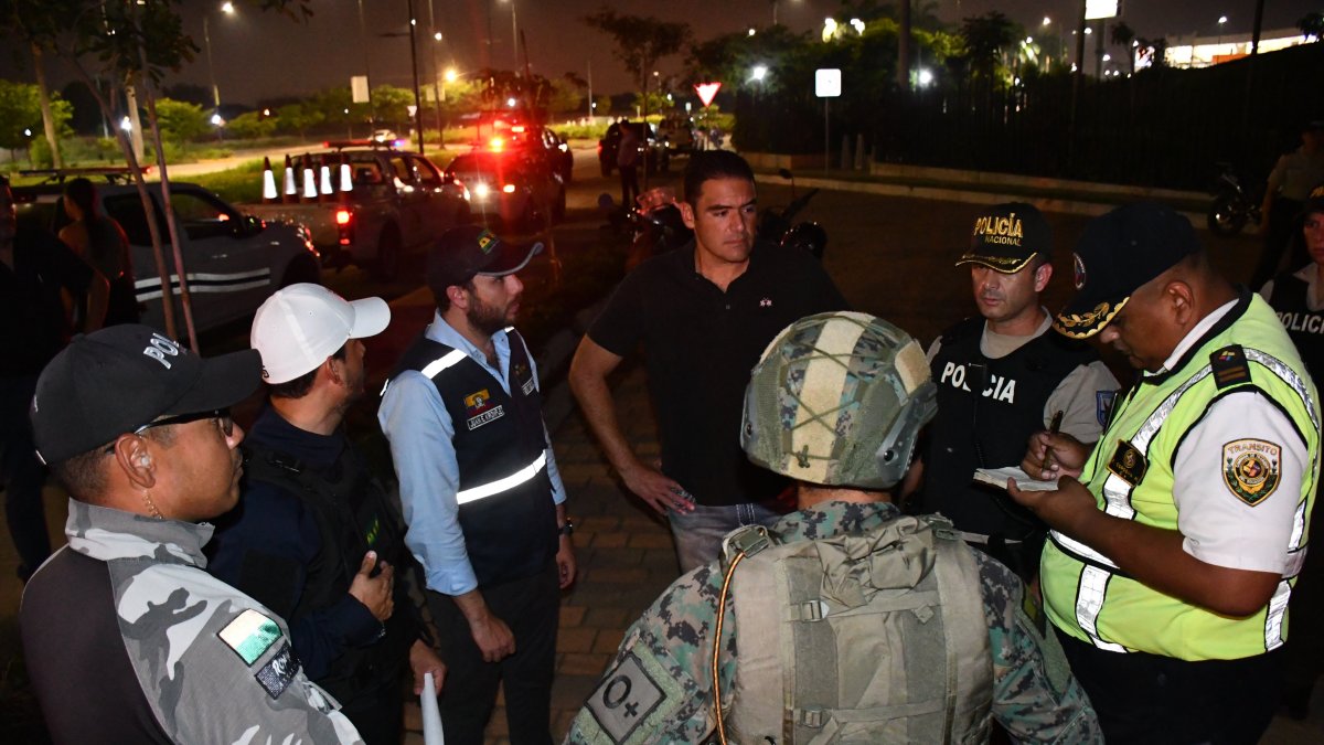 Hecho. En la localidad esperan que lleguen más policías para la vigilancia.