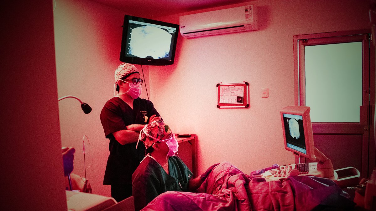 Panorama. Una paciente se realiza un procedimiento de fecundación in vitro en el Hospital Alcívar.