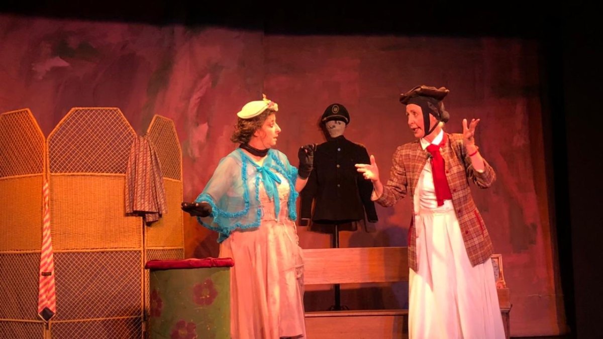 Teatro. La obra, protagonizada por Juana Guarderas y Elena Torres, estará en cartelera hasta el 2 de junio.