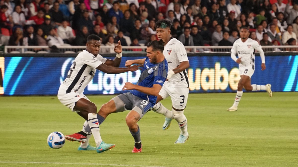 Emelec recibirá a Liga de Quito en el estadio George Capwell.