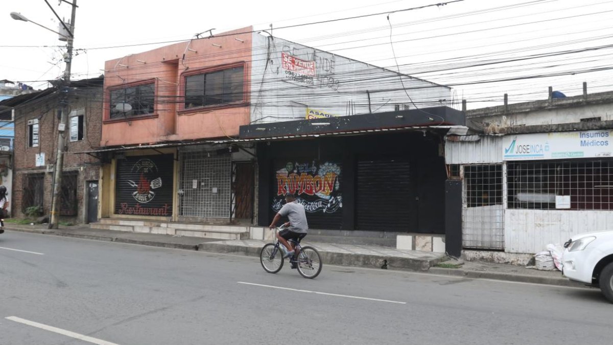 En la parroquia Pascuales de Guayaquil fue asesinado a tiros.