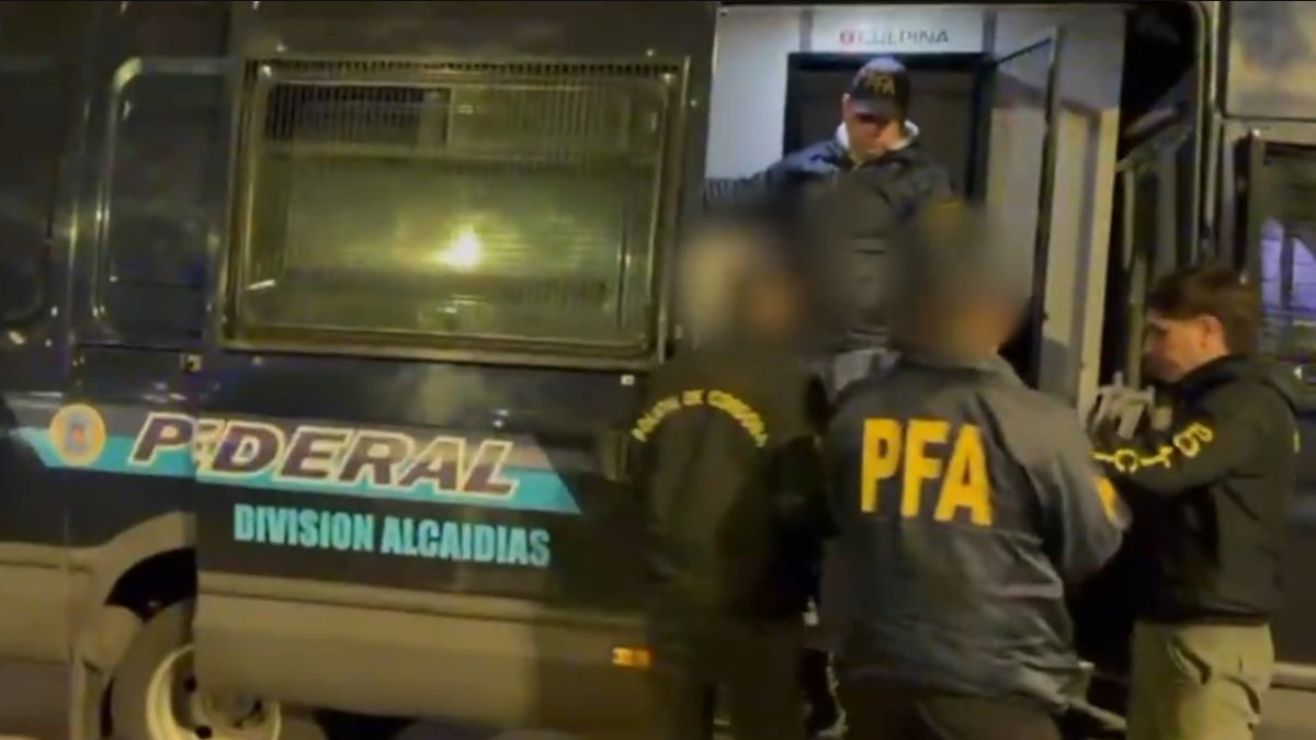 Argentina. 10 ecuatorianos fueron expulsados por ese país, por su ingreso ilegal.
