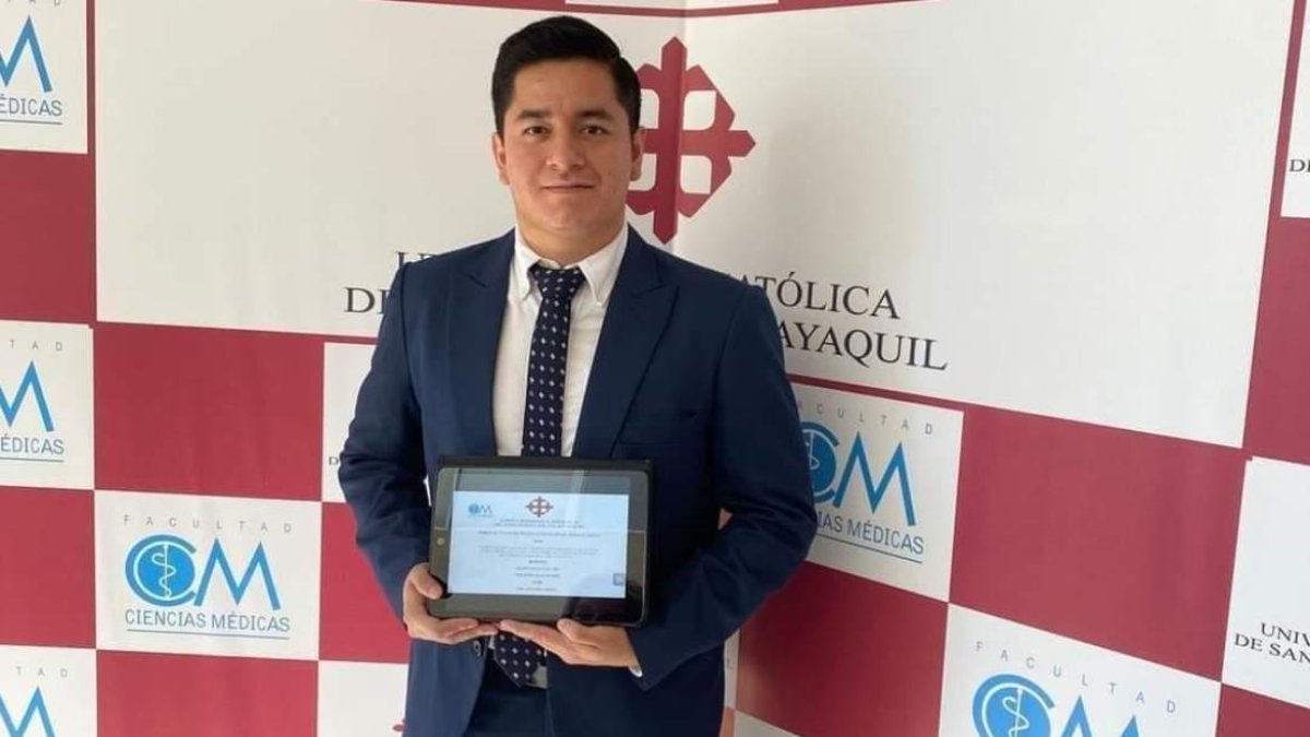 La víctima se había graduado como médico en Guayaquil.