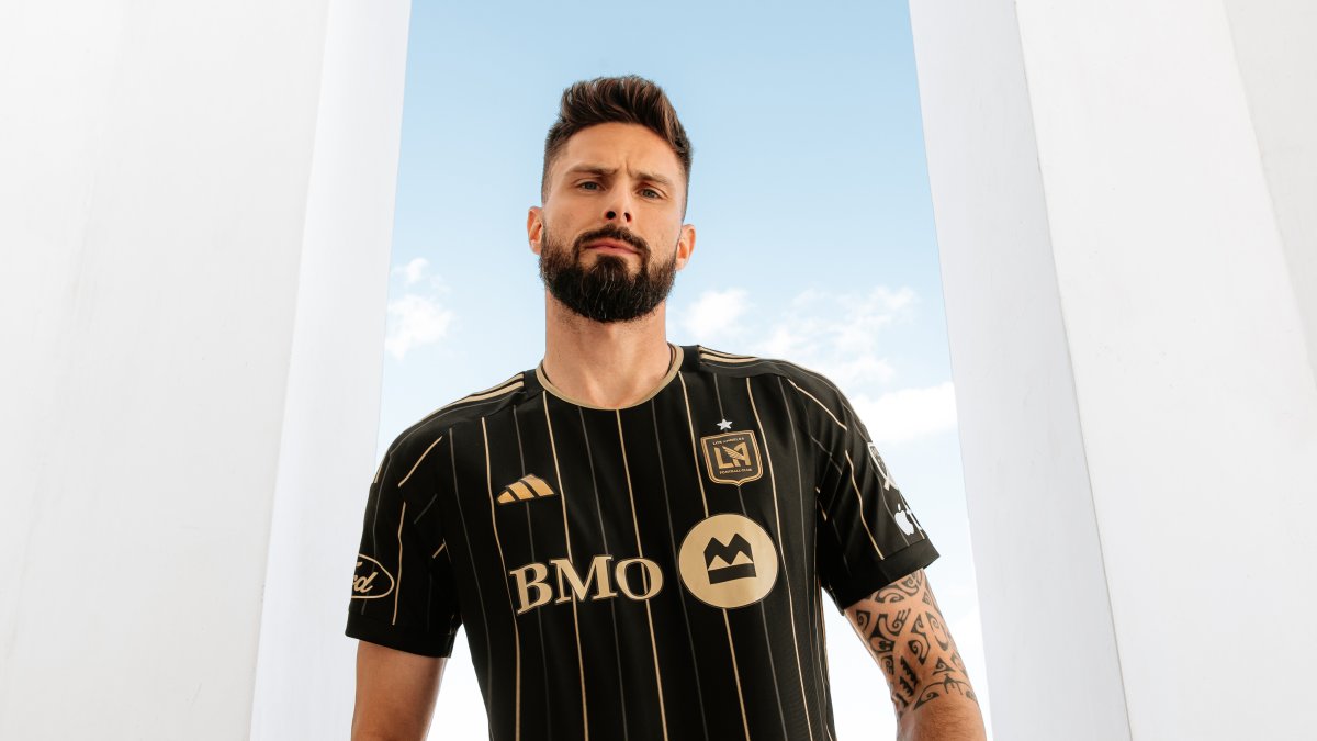 El francés Oliver Giroud firmó con el cuadro de la MLS tras culminar la temporada con Milán, de Italia.